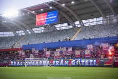 251122 ÖIS publiks tifo inför fotbollsmatchen i kvalet till Allsvenskan mellan Örgryte IS och IFK Norrköping den 22 november 2025 på Gamla Ullevi i Göteborg.