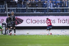 251122 ÖIS Daniel Paulson gör 1-0 under fotbollsmatchen i kvalet till Allsvenskan mellan Örgryte IS och IFK Norrköping den 22 november 2025 på Gamla Ullevi i Göteborg.