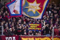 251122 Publik under fotbollsmatchen i kvalet till Allsvenskan mellan Örgryte IS och IFK Norrköping den 22 november 2025 på Gamla Ullevi i Göteborg.