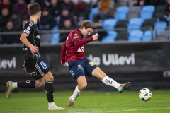 251122 ÖIS Noah Christoffersson under fotbollsmatchen i kvalet till Allsvenskan mellan Örgryte IS och IFK Norrköping den 22 november 2025 på Gamla Ullevi i Göteborg.