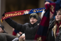 251122 Publik under fotbollsmatchen i kvalet till Allsvenskan mellan Örgryte IS och IFK Norrköping den 22 november 2025 på Gamla Ullevi i Göteborg.