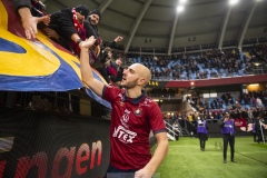 251122 ÖIS Amel Mujanic jublar efter fotbollsmatchen i kvalet till Allsvenskan mellan Örgryte IS och IFK Norrköping den 22 november 2025 på Gamla Ullevi i Göteborg.