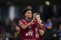 251122 ÖIS Waylon Ramon Renecke efter fotbollsmatchen i kvalet till Allsvenskan mellan Örgryte IS och IFK Norrköping den 22 november 2025 på Gamla Ullevi i Göteborg.