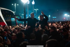 20251130 ÖIS Hampus Dahlqvist och Owen Parker-Price under firandet av ÖIS avancemang till Allsvenskan den 30 november 2025 i Göteborg.