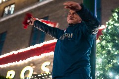 20251130 ÖIS Tobias Sana under firandet av ÖIS avancemang till Allsvenskan den 30 november 2025 i Göteborg.