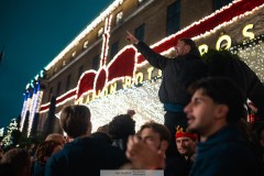 20251130 ÖIS Jonathan Azulay under firandet av ÖIS avancemang till Allsvenskan den 30 november 2025 i Göteborg.