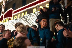 20251130 ÖIS Waylon Ramon Renecke under firandet av ÖIS avancemang till Allsvenskan den 30 november 2025 i Göteborg.