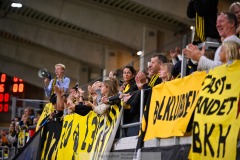 20240810 Publik under fotbollsmatchen i Uefa Womens Champions League mellan BK Häcken och Arsenal WFC den 18 september 2024 på Bravida Arena i Göteborg.