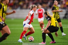 20240810 Arsenals Beth Mead under fotbollsmatchen i Uefa Womens Champions League mellan BK Häcken och Arsenal WFC den 18 september 2024 på Bravida Arena i Göteborg.