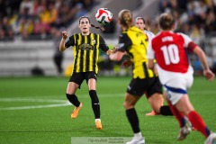 20240810 BK Häckens Clarissa Larisey under fotbollsmatchen i Uefa Womens Champions League mellan BK Häcken och Arsenal WFC den 18 september 2024 på Bravida Arena i Göteborg.