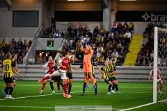 20240810 BK Häckens Jennifer Falk under fotbollsmatchen i Uefa Womens Champions League mellan BK Häcken och Arsenal WFC den 18 september 2024 på Bravida Arena i Göteborg.