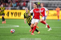 20240810 Arsenals Codina Panedas och BK Häckens Clarissa Larisey  under fotbollsmatchen i Uefa Womens Champions League mellan BK Häcken och Arsenal WFC den 18 september 2024 på Bravida Arena i Göteborg.