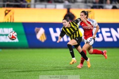 20240810 BK Häckens Clarissa Larisey under fotbollsmatchen i Uefa Womens Champions League mellan BK Häcken och Arsenal WFC den 18 september 2024 på Bravida Arena i Göteborg.