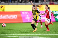 20240810 BK Häckens Clarissa Larisey under fotbollsmatchen i Uefa Womens Champions League mellan BK Häcken och Arsenal WFC den 18 september 2024 på Bravida Arena i Göteborg.