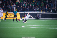 20260419 GAIS Samuel Salter och BK Häckens Abdoulaye Doumbia under fotbollsmatchen i Allsvenskan mellan BK Häcken och GAIS den 19 april 2026 på Nordic Wellness Arena i Göteborg. 
Foto: Filip Kauffeldt