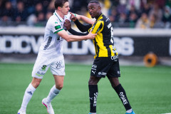 20260419 GAIS Oskar Ågren och BK Häckens Brice Wembangomo under fotbollsmatchen i Allsvenskan mellan BK Häcken och GAIS den 19 april 2026 på Nordic Wellness Arena i Göteborg. 
Foto: Filip Kauffeldt