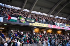 20240722 AIKs John Guidetti och GAIS Harun Ibrahim under fotbollsmatchen i Allsvenskan mellan GAIS och AIK den 22 Juli 2024 på Gamla Ullevi i Göteborg.