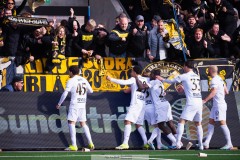 20260314 AIKs Johan Hove jublar efter att ha gjort 1-2 under fotbollsmatchen i Svenska Cupen mellan GAIS och AIK den 14 mars 2026 på Nordic Wellness Arena i Göteborg. 
Foto: Filip Kauffeldt