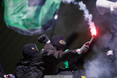 20260905 Publik eldar pyroteknik under fotbollsmatchen i Allsvenskan mellan GAIS och BK Häcken den 5 semptember 2026 på Gamla Ullevi i Göteborg. 
Foto: Filip Kauffeldt