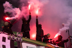 20260905 Publik eldar pyroteknik under fotbollsmatchen i Allsvenskan mellan GAIS och BK Häcken den 5 semptember 2026 på Gamla Ullevi i Göteborg. 
Foto: Filip Kauffeldt