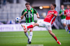 20260516 GAIS Oskar Ågren och Degerfors IF Kazper Karlsson under fotbollsmatchen i Allsvenskan mellan GAIS och Degerfors IF den 16 maj 2026 på Gamla Ullevi i Göteborg. 
Foto: Filip Kauffeldt