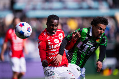 20260516 Degerfors IF Yiriyon Gideon Yaw och GAIS Mohamed Bawa under fotbollsmatchen i Allsvenskan mellan GAIS och Degerfors IF den 16 maj 2026 på Gamla Ullevi i Göteborg. 
Foto: Filip Kauffeldt