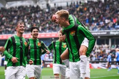 20240818 GAIS Filip Beckman och Axel Norén under fotbollsmatchen i Allsvenskan mellan GAIS och Halmstads BK den 18 augusti 2024 på Gamla Ullevi i Göteborg.