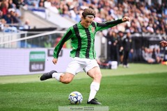 20240818 GAIS Axel Henriksson under fotbollsmatchen i Allsvenskan mellan GAIS och Halmstads BK den 18 augusti 2024 på Gamla Ullevi i Göteborg.