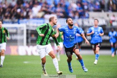 20240818 GAIS Gustav Lundgren och Halmstads BKs Vinicius Nogueira under fotbollsmatchen i Allsvenskan mellan GAIS och Halmstads BK den 18 augusti 2024 på Gamla Ullevi i Göteborg.