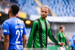 20240818 GAIS Gustav Lundgren och Halmstads BKs Vinicius Nogueira under fotbollsmatchen i Allsvenskan mellan GAIS och Halmstads BK den 18 augusti 2024 på Gamla Ullevi i Göteborg.