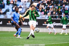 20240818 GAIS Axel Henriksson under fotbollsmatchen i Allsvenskan mellan GAIS och Halmstads BK den 18 augusti 2024 på Gamla Ullevi i Göteborg.