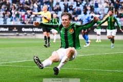 20240818 GAIS Axel Henriksson under fotbollsmatchen i Allsvenskan mellan GAIS och Halmstads BK den 18 augusti 2024 på Gamla Ullevi i Göteborg.