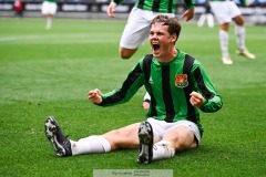 20240818 GAIS Axel Henriksson under fotbollsmatchen i Allsvenskan mellan GAIS och Halmstads BK den 18 augusti 2024 på Gamla Ullevi i Göteborg.