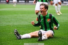 20240818 GAIS Axel Henriksson under fotbollsmatchen i Allsvenskan mellan GAIS och Halmstads BK den 18 augusti 2024 på Gamla Ullevi i Göteborg.