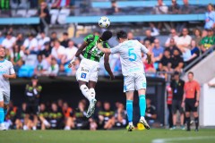 20250726 GAIS Ibrahim Diabate och Halmstads BKs Pascal Gregor under fotbollsmatchen mellan GAIS och Halmstads BK i Allsvenskan den 16 juli 2025 på Gamla Ullevi i Göteborg.