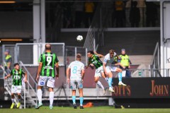 20250726 Halmstads BKs Villiam Granath och GAIS Amin Boudri under fotbollsmatchen mellan GAIS och Halmstads BK i Allsvenskan den 16 juli 2025 på Gamla Ullevi i Göteborg.