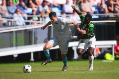 20250726 GAIS Ibrahim Diabate och Halmstads BKs Pascal Gregor under fotbollsmatchen mellan GAIS och Halmstads BK i Allsvenskan den 16 juli 2025 på Gamla Ullevi i Göteborg.