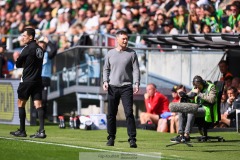 20240707 Hammarby IFs Huvudtränare Kim Hellberg under fotbollsmatchen i Allsvenskan mellan GAIS och Hammarby IF den 7 Juli 2024 på Gamla Ullevi i Göteborg.