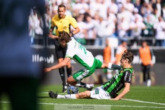 20240707 GAIS Axel Henriksson och Hammarby IFs Hampus Skoglund under fotbollsmatchen i Allsvenskan mellan GAIS och Hammarby IF den 7 Juli 2024 på Gamla Ullevi i Göteborg.