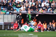 20240707 GAIS Joackim Åberg och Hammarby IFs Deniz Gül under fotbollsmatchen i Allsvenskan mellan GAIS och Hammarby IF den 7 Juli 2024 på Gamla Ullevi i Göteborg.