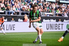 20240707 GAIS Axel Henriksson under fotbollsmatchen i Allsvenskan mellan GAIS och Hammarby IF den 7 Juli 2024 på Gamla Ullevi i Göteborg.