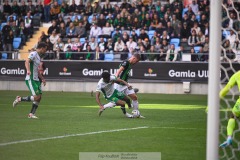 20240707 GAIS Alexander Ahl Holmström under fotbollsmatchen i Allsvenskan mellan GAIS och Hammarby IF den 7 Juli 2024 på Gamla Ullevi i Göteborg.