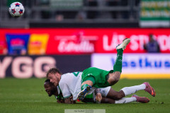 20260520 Hammarbys Victor Eriksson och GAIS Shalom Ekong under fotbollsmatchen i Allsvenskan mellan GAIS och Hammarby IF den 20 maj 2026 på Gamla Ullevi i Göteborg. 
Foto: Filip Kauffeldt