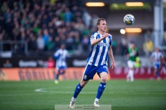 20240506 IFK Göteborgs Adam Carlén under fotbollsmatchen i Allsvenskan mellan GAIS och IFK Göteborg den 6 maj 2024 på Gamla Ullevi i Göteborg.