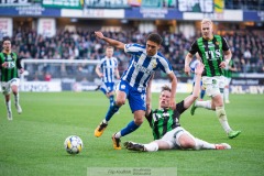 20240506 IFK Göteborgs Thomas Santos och GAIS Robin Frej under fotbollsmatchen i Allsvenskan mellan GAIS och IFK Göteborg den 6 maj 2024 på Gamla Ullevi i Göteborg.