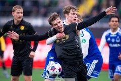 20260307 GAIS Max Andersson och Norrköpings Jonas Bertheussen Weber under fotbollsmatchen i Svenska Cupen mellan GAIS och IFK Norrköping den 7 mars 2026 på Nordic Wellness Arena i Göteborg. 
Foto: Filip Kauffeldt