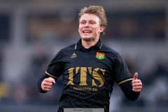 20260307 GAIS Rasmus Niklasson Petrovic jublar efter att ha gjort 4-1 under fotbollsmatchen i Svenska Cupen mellan GAIS och IFK Norrköping den 7 mars 2026 på Nordic Wellness Arena i Göteborg. 
Foto: Filip Kauffeldt