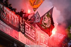 202401110 Publik under fotbollsmatchen mellan GAIS och IK Sirius  i Allsvenskan den 10 november 2024 på Gamla Ullevi i Göteborg.
