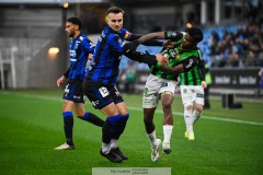 202401110 GAIS Chovanie Amatkarijo och IK Sirius Henrik Rönnlöf Castegren under fotbollsmatchen mellan GAIS och IK Sirius  i Allsvenskan den 10 november 2024 på Gamla Ullevi i Göteborg.
