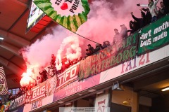 202401110 Publik under fotbollsmatchen mellan GAIS och IK Sirius  i Allsvenskan den 10 november 2024 på Gamla Ullevi i Göteborg.